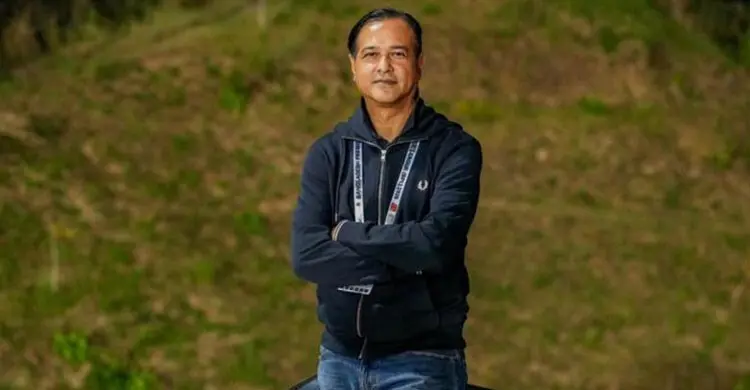 যে কারণে ফেসবুক থেকে নিজেকে সরিয়ে নিলেন আসিফ আকবর