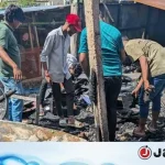 চন্দনাইশে পুড়লো ৬ ব্যবসাপ্রতিষ্ঠান, জায়গার বিরোধে আগুন দেওয়ার অভিযোগ