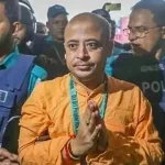মায়ের মৃত্যুতে ৫ ঘণ্টার জন্য মুক্তি পেলেন চিন্ময় কৃষ্ণ