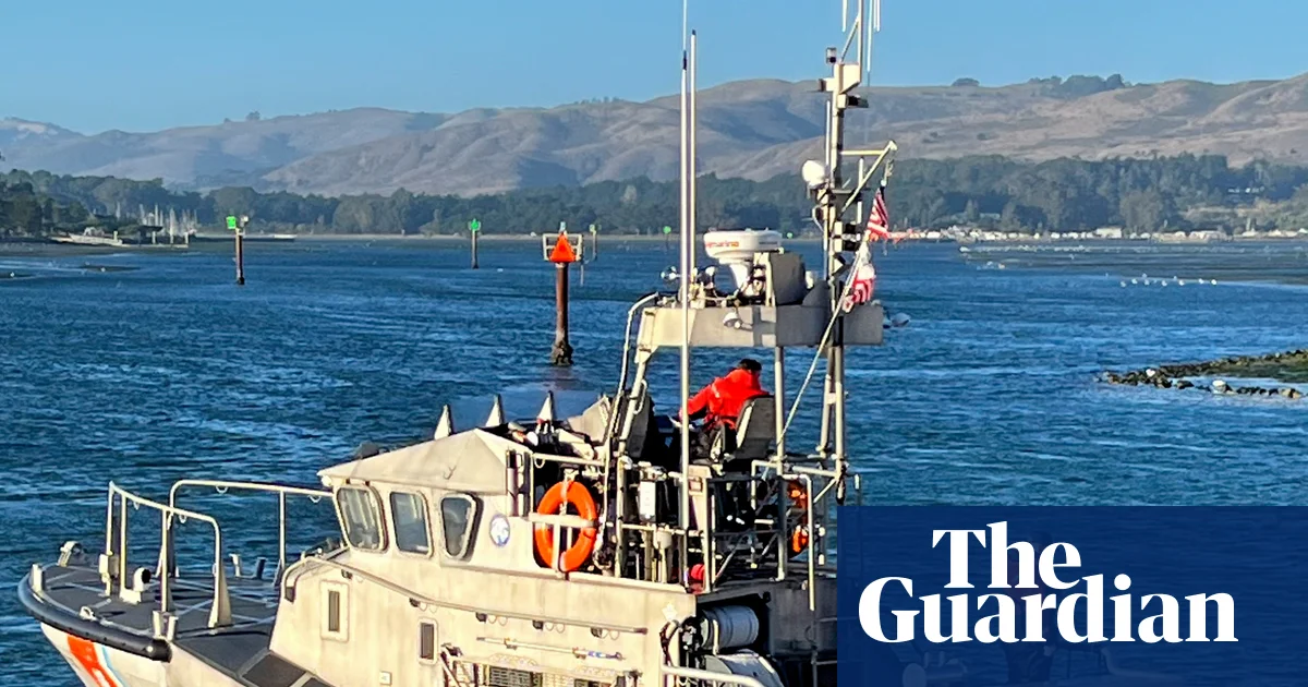US Coast Guard searches for lacking air ambulance off coast of Massachusetts | Massachusetts
