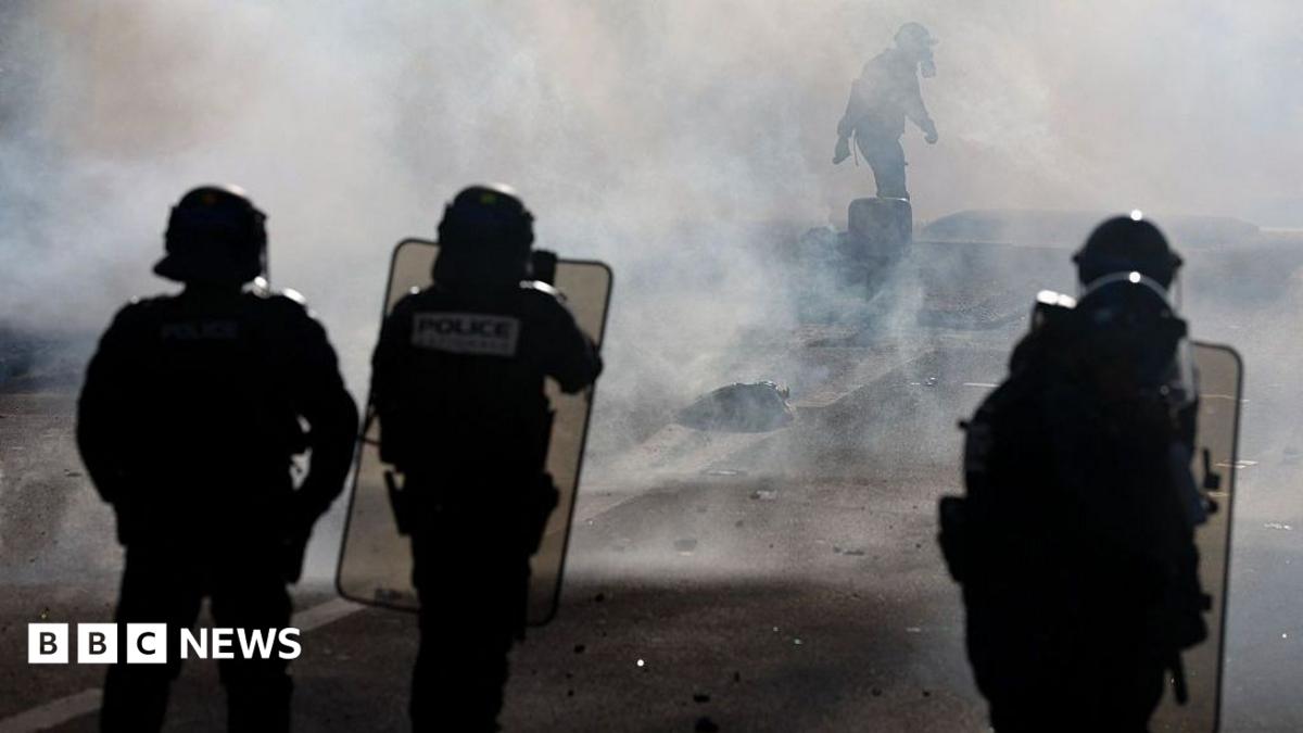 Teenager’s hand blown off throughout confrontation between France college protesters and riot police