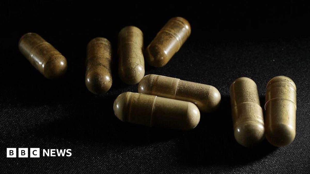 Father and son smoke store staff arrested in Mississippi college students’ suspected kratom deaths
